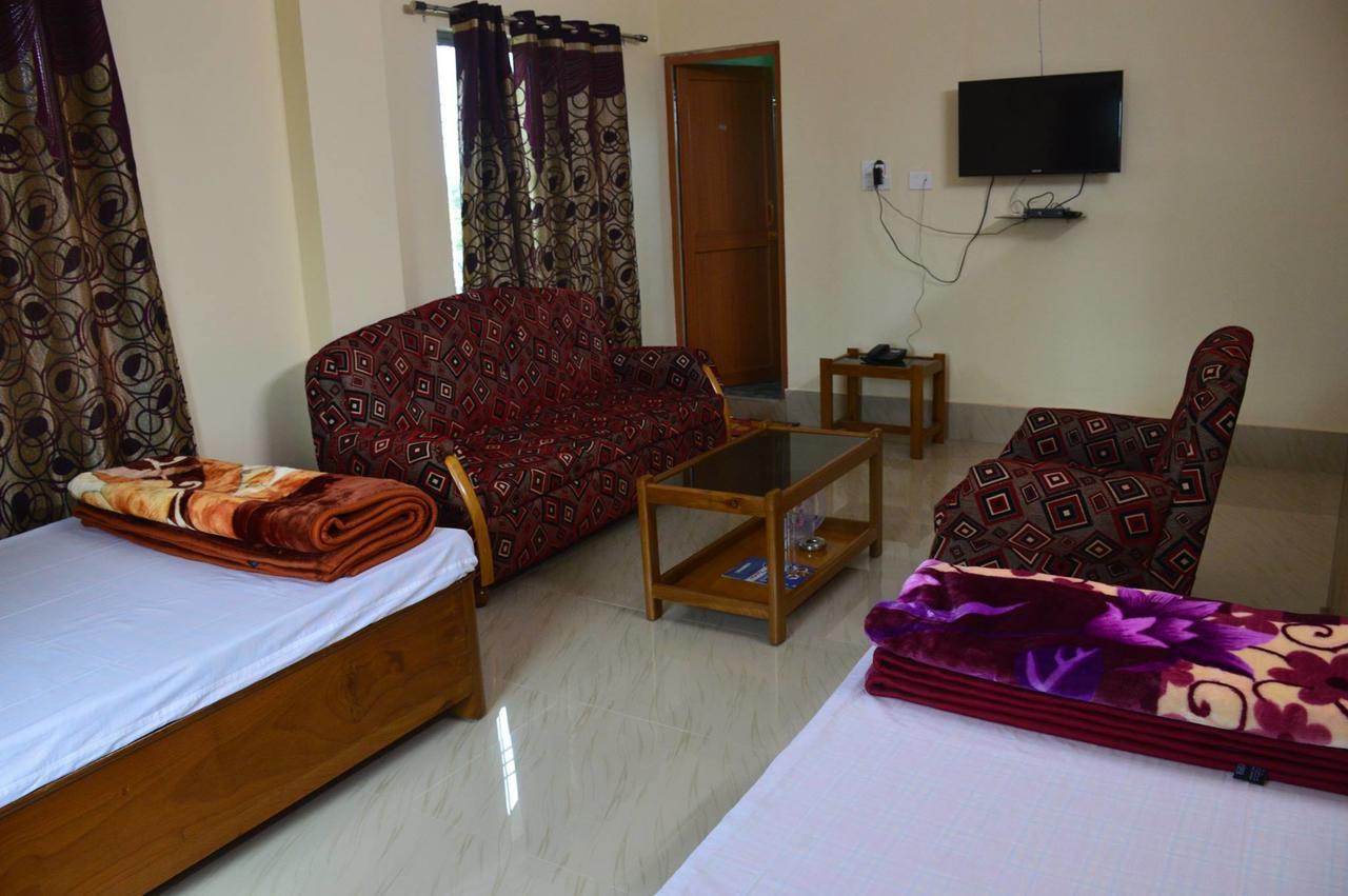 Hotel Kaustav Tezpur Экстерьер фото