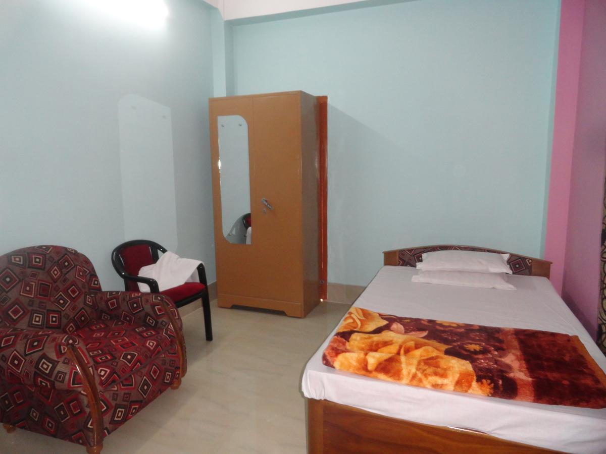 Hotel Kaustav Tezpur Экстерьер фото